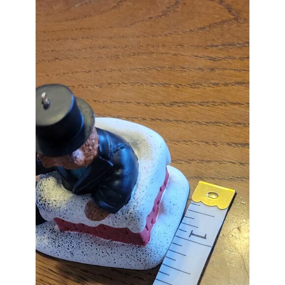 Bear Hugs Ed Seale Teamwork 2nd in Series 2005 Christmas Holiday Ornament - Picture 4 of 14